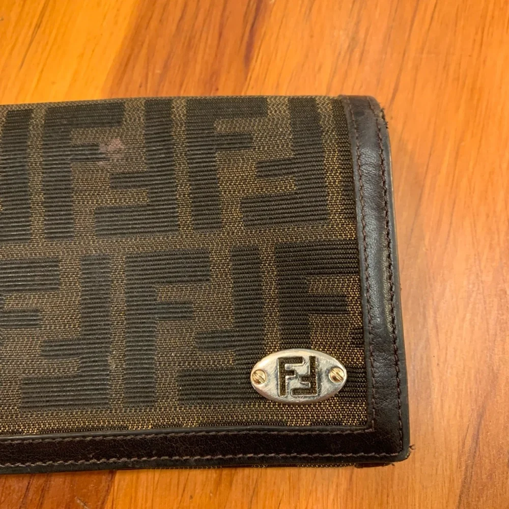 Vintage Fendi Zucca wallet - Picture 3 of 6